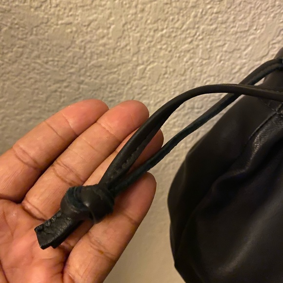 Clare V. Emma black lambskin drawstring crossbody - Picture 7 of 9